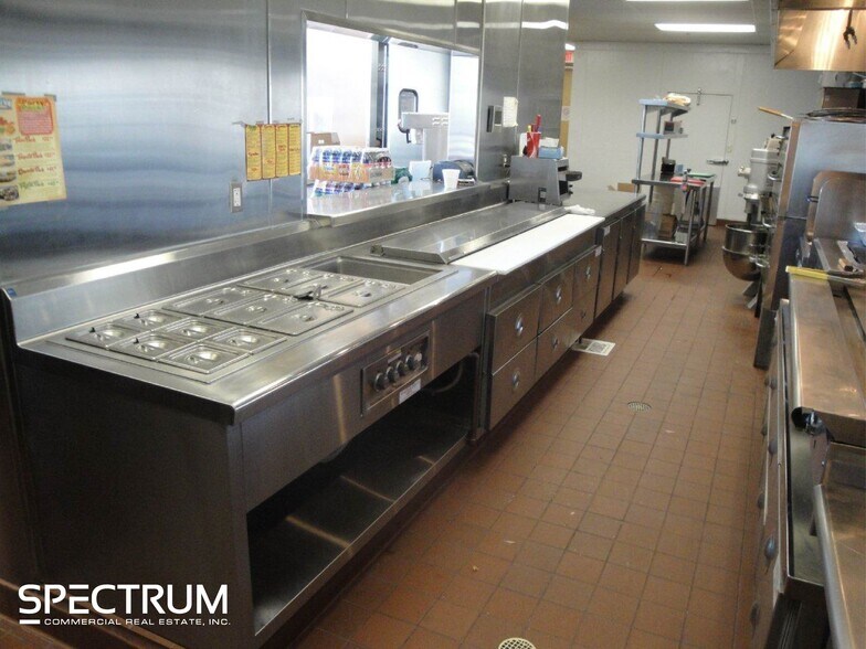 More Photos Of 26306 Diamond Pl, Santa Clarita Distribution For Lease