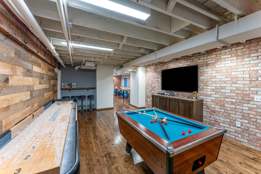 More Photos Of 625-629 8th Ave, San Diego Loft Creative Space For Lease