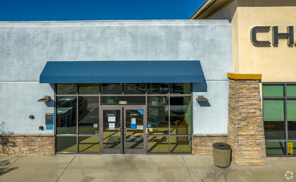 More Photos Of 1480 Eastlake Pky, Chula Vista Unknown For Lease