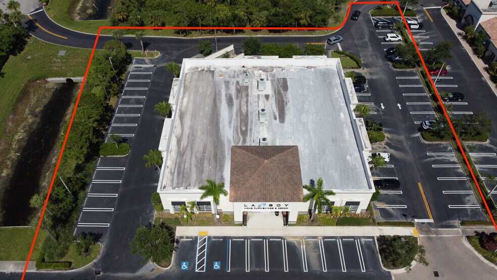 More Photos Of 410 S State Road 7, Royal Palm Beach Freestanding For Lease