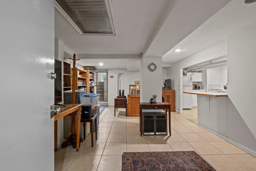 More Photos Of 3433 Guilford Ter, Baltimore Multifamily For Sale