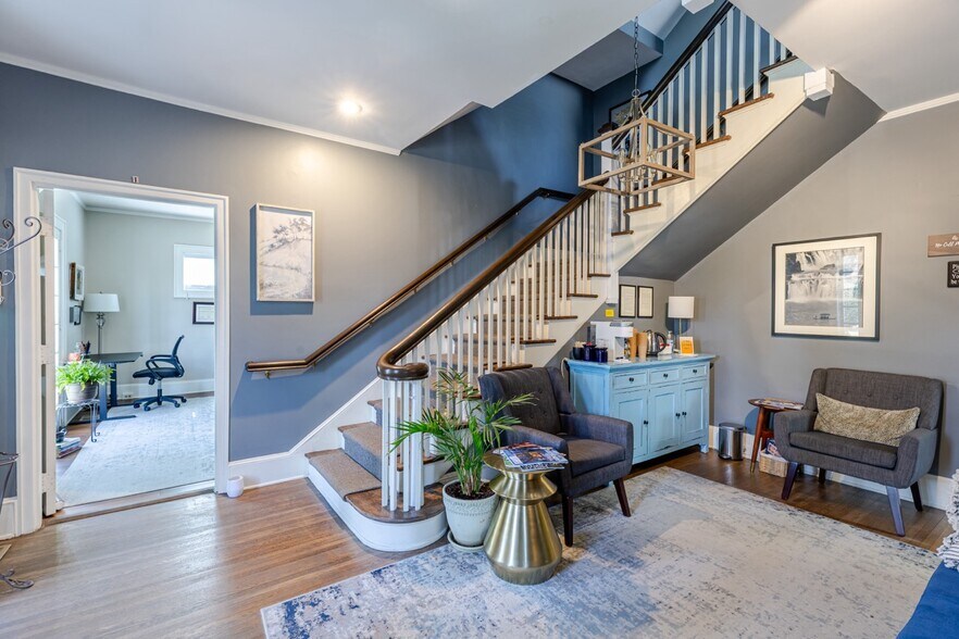 More Photos Of 2036 E 7th St, Charlotte Loft Creative Space For Sale