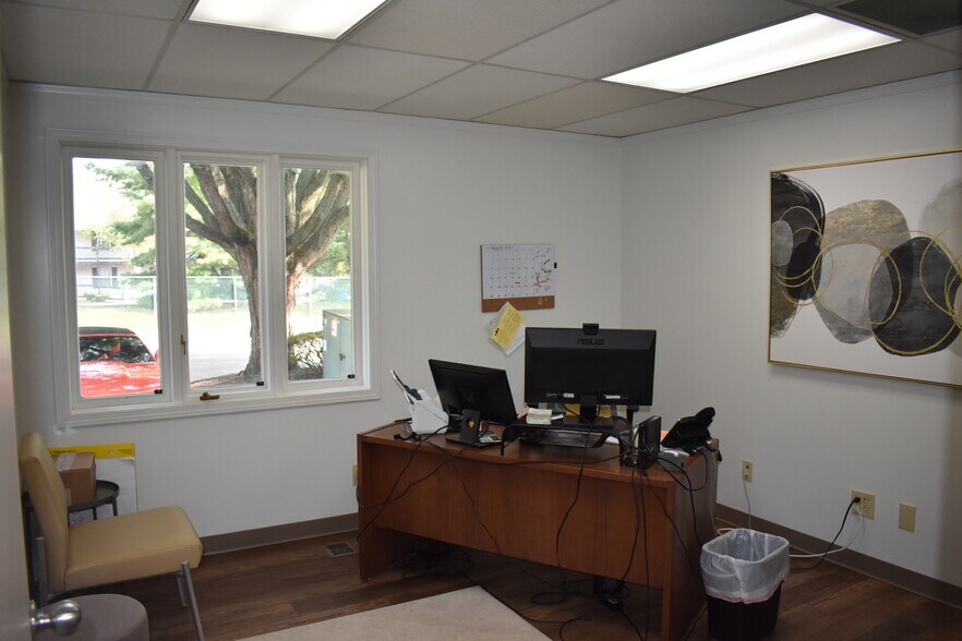 More Photos Of 1706-1730 Schrock Rd, Columbus Medical For Lease