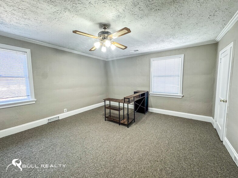 More Photos Of 1126 Ponce De Leon Ave, Atlanta Office For Sale