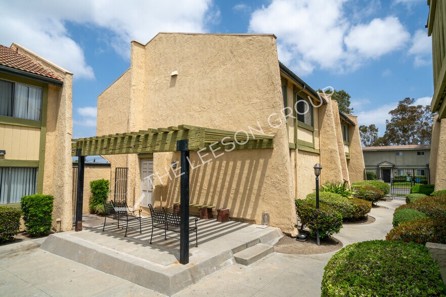 More Photos Of 7531 Knott Ave, Buena Park Apartments For Sale