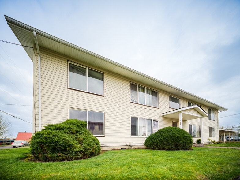 More Photos Of 920 18th Ave SW, Albany Apartments For Sale