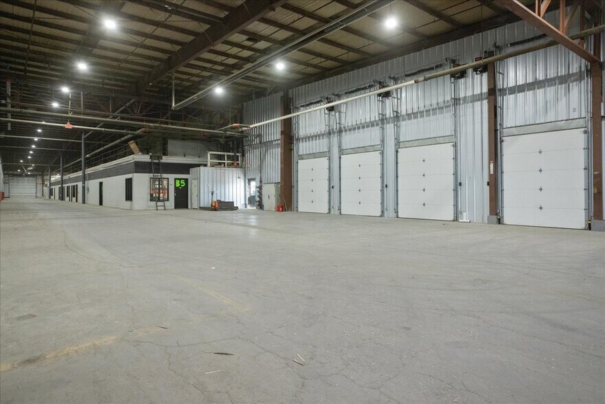 More Photos Of 1938 Wyott Dr, Cheyenne Warehouse For Lease