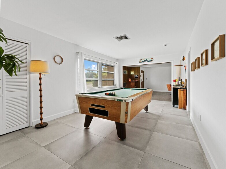 More Photos Of 200 66th St N, Saint Petersburg Office Residential For Sale