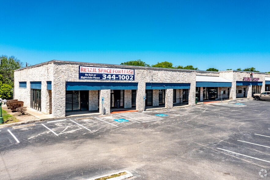 More Photos Of 9323 Perrin Beitel Rd, San Antonio Unknown For Lease