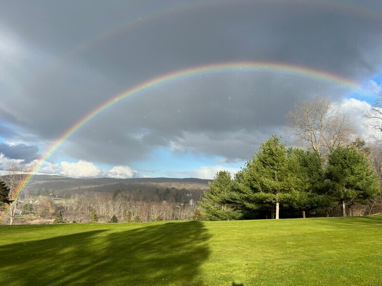 More Photos Of 9 Rose Hill Rd, Portland Golf Course Driving Range For Sale