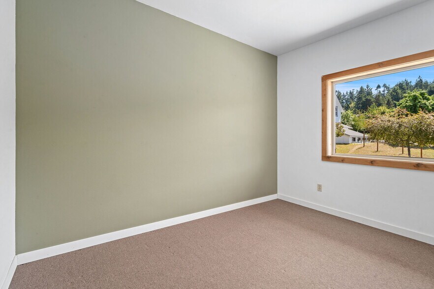 More Photos Of 101 Provence View Ln, Sequim Restaurant For Sale