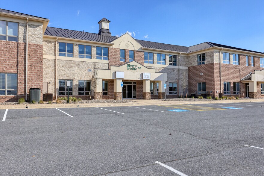 More Photos Of 105 Stony Pointe Way, Strasburg Medical For Lease
