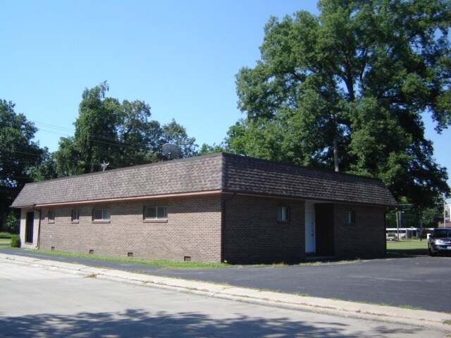 More Photos Of 204 W North St, Sikeston Office For Sale