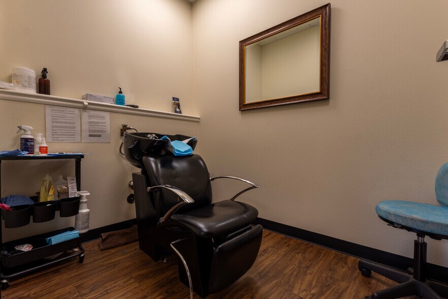 More Photos Of 2500 W William Cannon Dr, Austin Medical For Sale