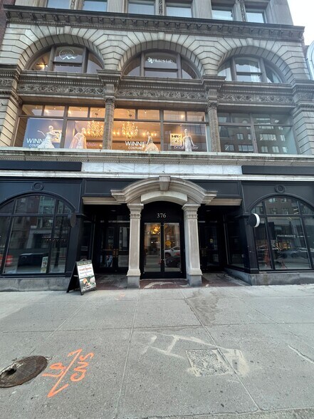 More Photos Of 376 Boylston St, Boston Storefront Retail Office For Lease