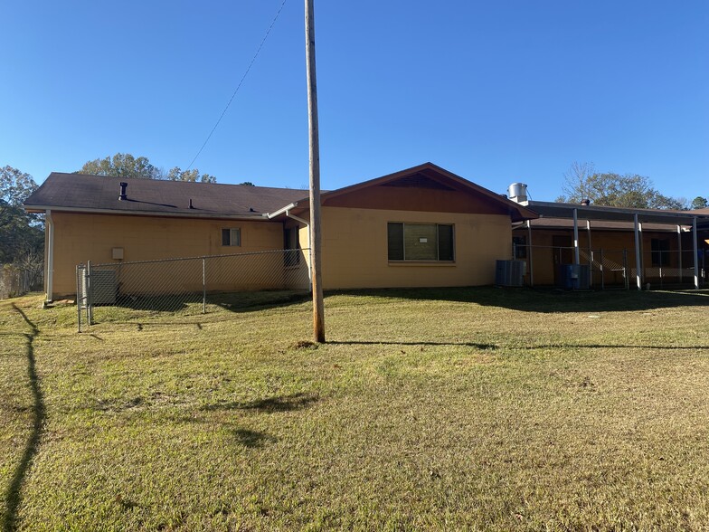 More Photos Of 120 Head Start Ln, Pearl Office For Sale