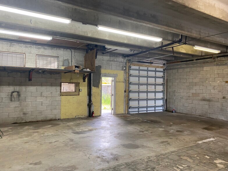 More Photos Of 2126 Collins Ct, Hollywood Refrigeration Cold Storage For Lease