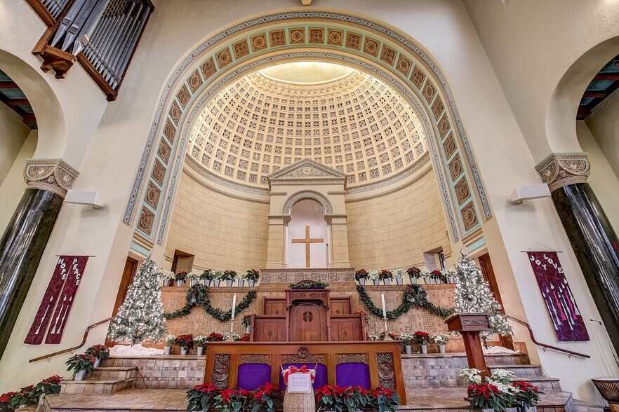 More Photos Of 1110 Guadalupe St, Austin Religious Facility For Lease