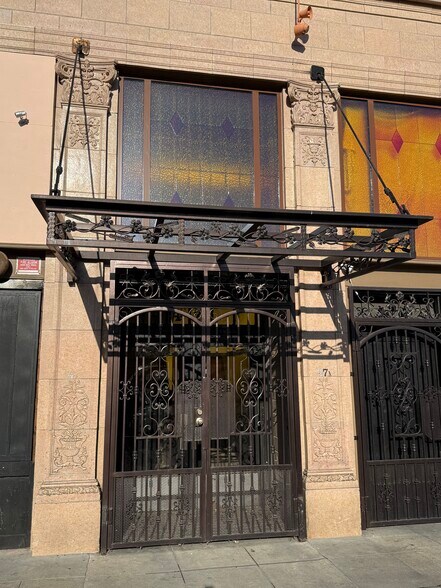 More Photos Of 47 N Grant St, Stockton Storefront Retail Residential For Sale