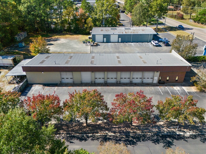 More Photos Of 4533 Hillsborough Rd, Durham Auto Repair For Lease