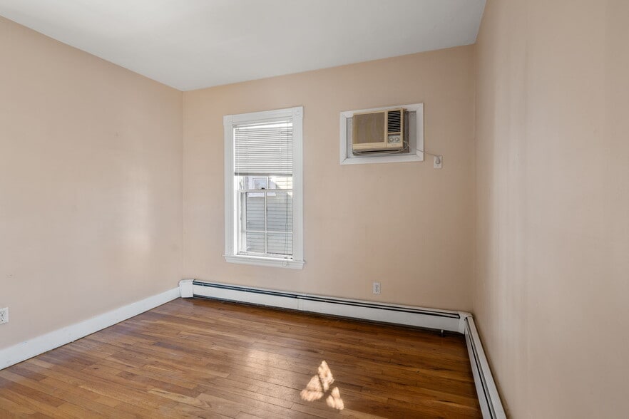 More Photos Of 113 Belmont St, Belmont Office For Sale