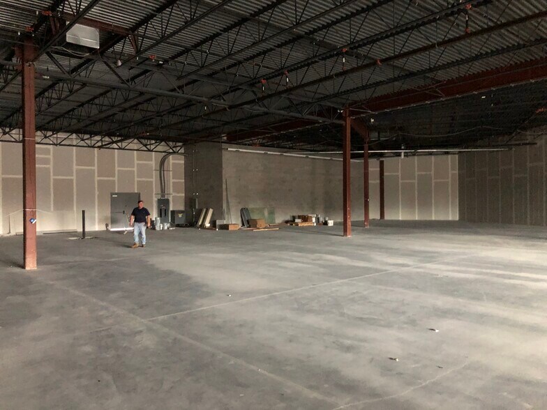 More Photos Of 11409 Ocean Gateway, Berlin Unknown For Lease