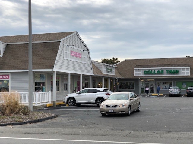 More Photos Of 517-525 Main St, West Yarmouth Storefront For Lease