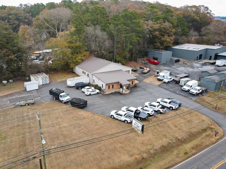 More Photos Of 606 S Tennessee St, Cartersville Flex For Lease