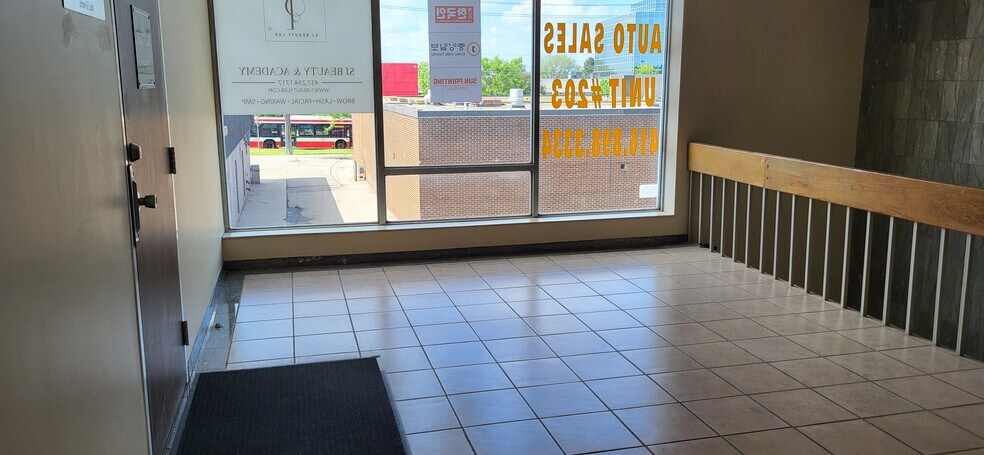 More Photos Of 991-1025 Finch Ave W, Toronto Office For Lease