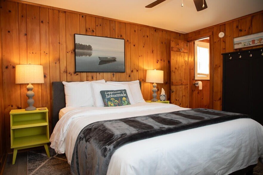 More Photos Of 2445 US-9 Rt, Peru Hotel For Sale