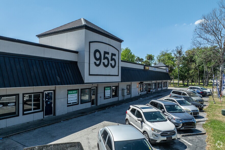More Photos Of 955 Orange Ave, Daytona Beach Freestanding For Lease