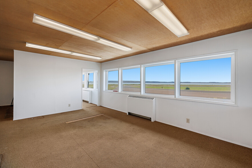 More Photos Of 1300 Airport way, Hoquiam Flex For Lease