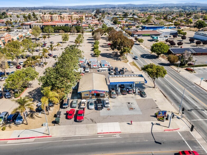 More Photos Of 1001 N H St, Lompoc Convenience Store For Sale