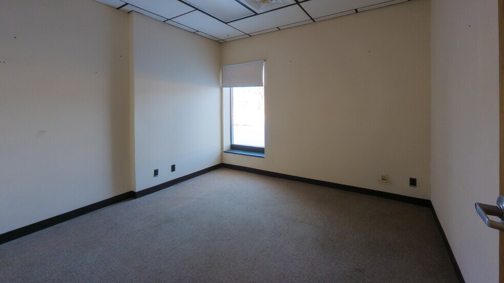 More Photos Of 2450 Marion Rd SE, Rochester Telecom Hotel Data Hosting For Lease
