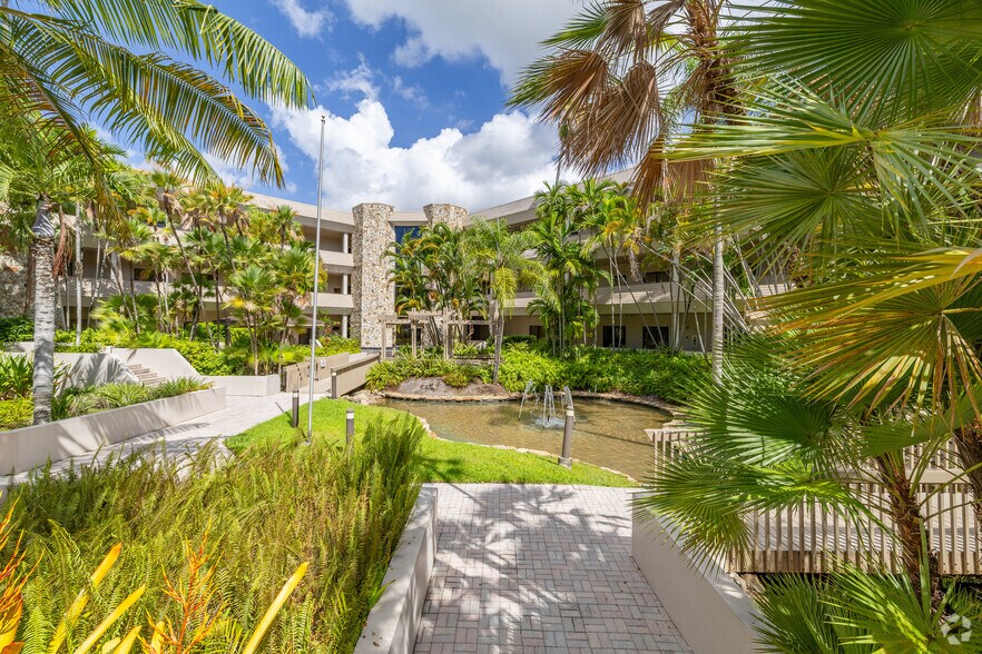 More Photos Of 2699 Stirling Rd, Fort Lauderdale Office For Lease