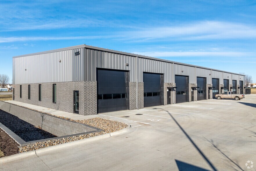 Primary Photo Of 1035 SE Frontier Ave, Waukee Industrial For Lease