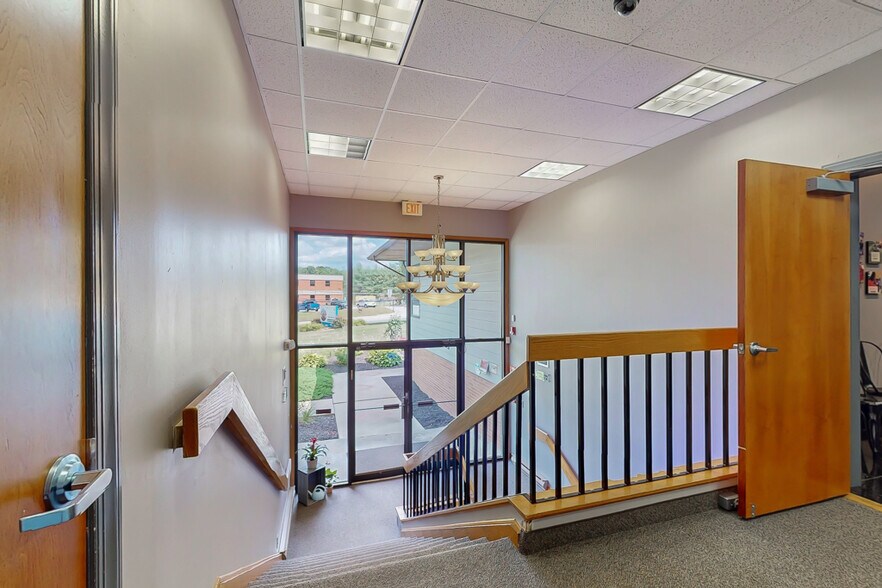 More Photos Of 7 Waterloo Rd, Stanhope Office For Sale