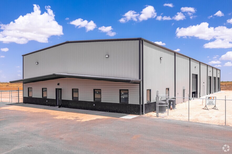 Primary Photo Of 5902 County Rd 135 rd, Midland Warehouse For Lease