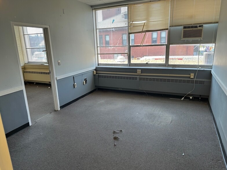 More Photos Of 29 Church St, Leominster Police Fire Station For Sale