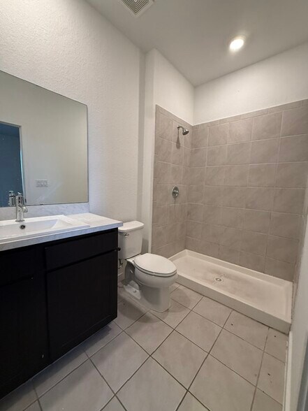 More Photos Of 716-731 SW 12th St, Homestead Apartments For Sale