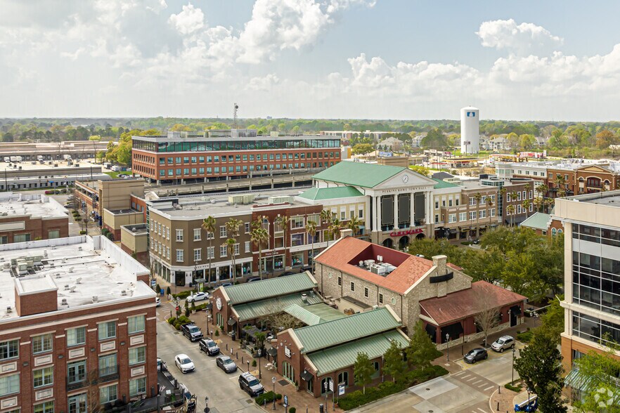 More Photos Of 10000 Perkins Rowe, Baton Rouge Unknown For Lease