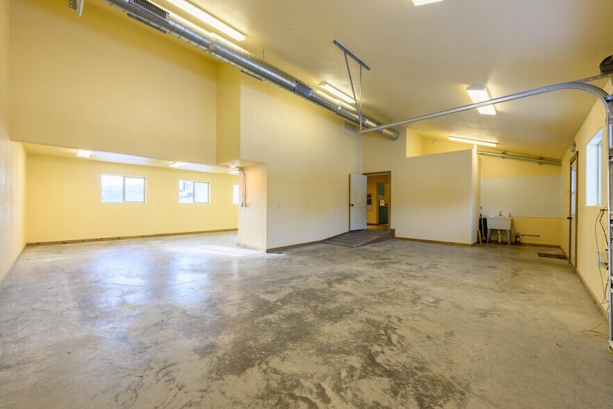 More Photos Of 312 Dewey Ave, Eureka Storefront Retail Office For Lease