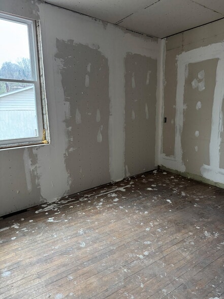 More Photos Of 78 River View Dr, Sutton Storefront Retail Residential For Sale