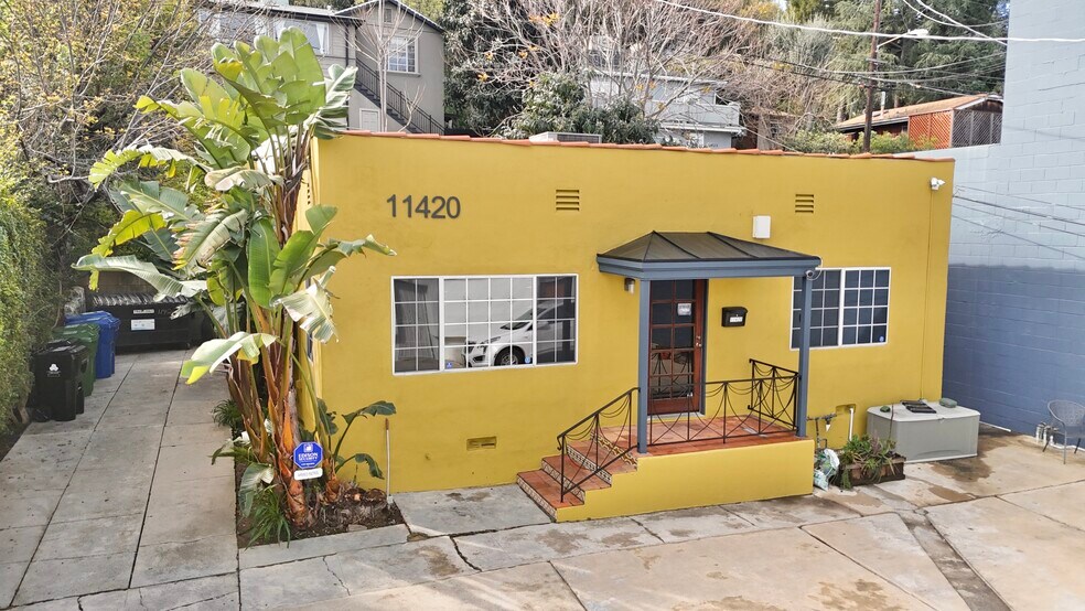 More Photos Of 11420 Ventura Blvd, Studio City Office Residential For Sale