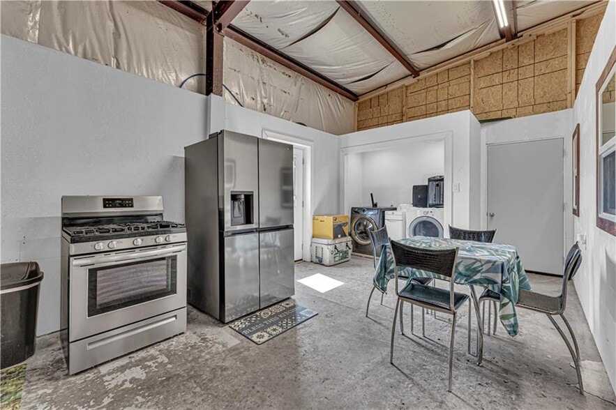 More Photos Of 19731 Nokes Farm Rd, Siloam Springs Trailer Camper Park For Sale