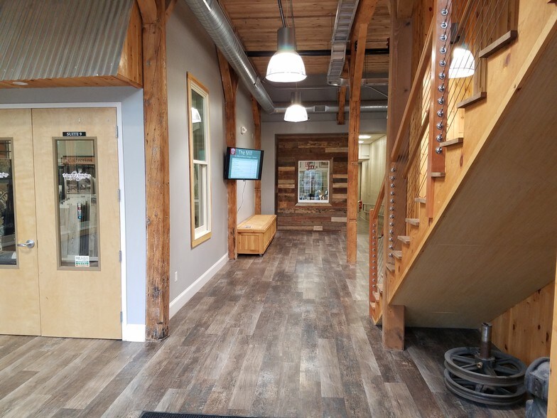 More Photos Of 60 Pleasant St, Ashland Flex For Lease