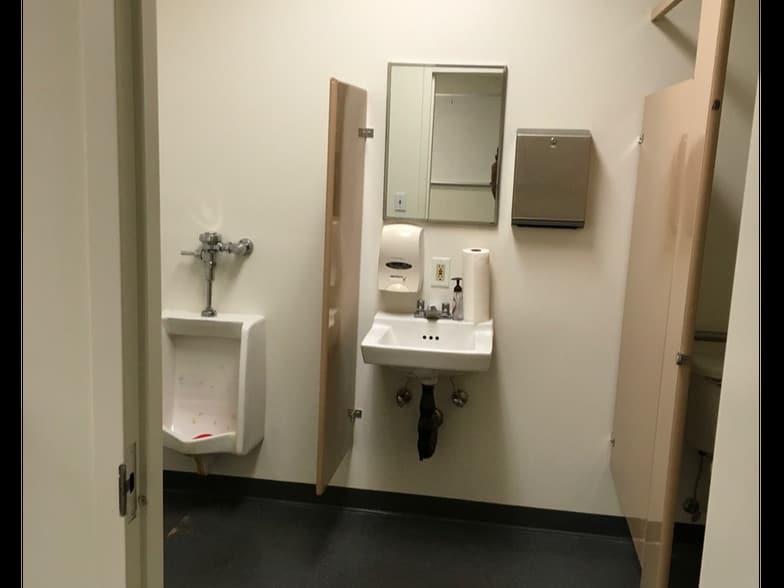 More Photos Of 93 Monocacy Blvd, Frederick Showroom For Lease