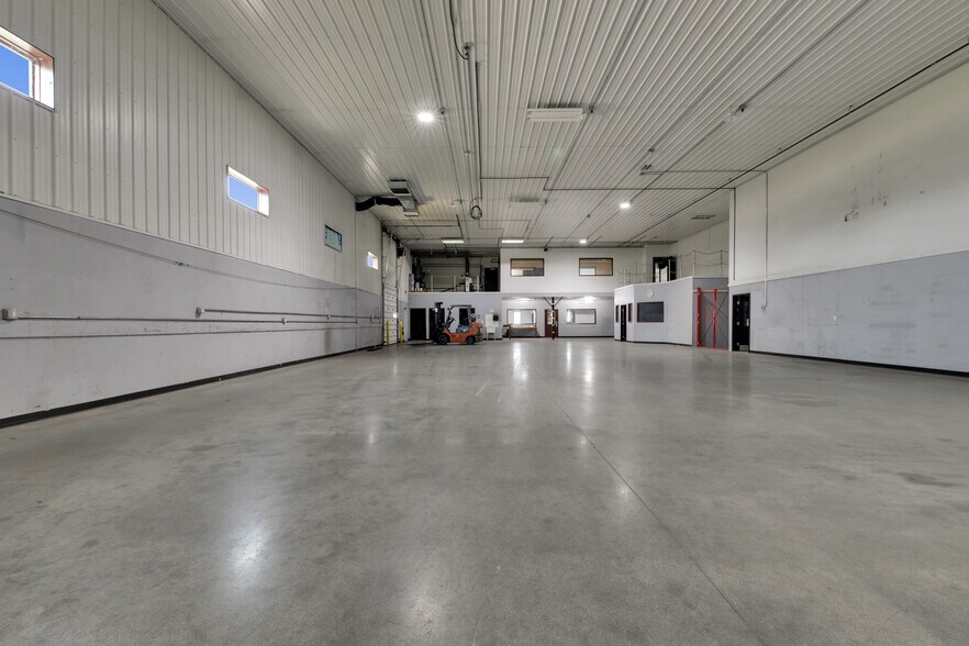 More Photos Of 680 Gerry Way, Darien Warehouse For Sale