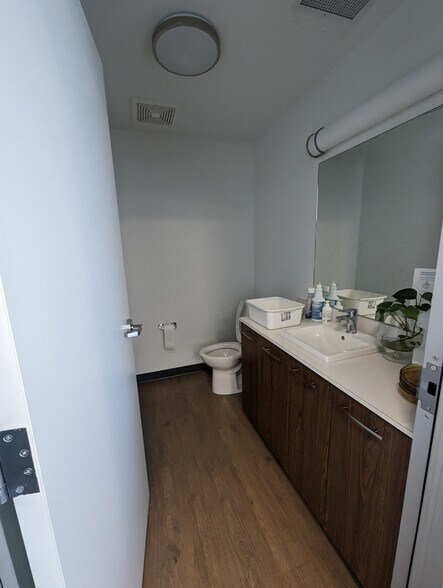 More Photos Of 13737 96 Ave, Surrey Medical For Sale