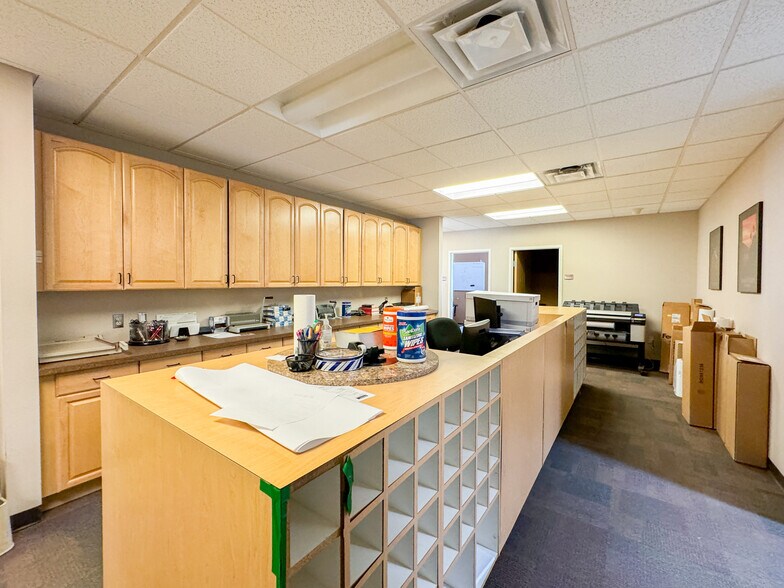 More Photos Of 6801 Academy Parkway West NE, Albuquerque Warehouse For Sale